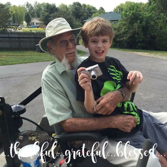 Meet your Posher, Amanda - Picture 1 of 1